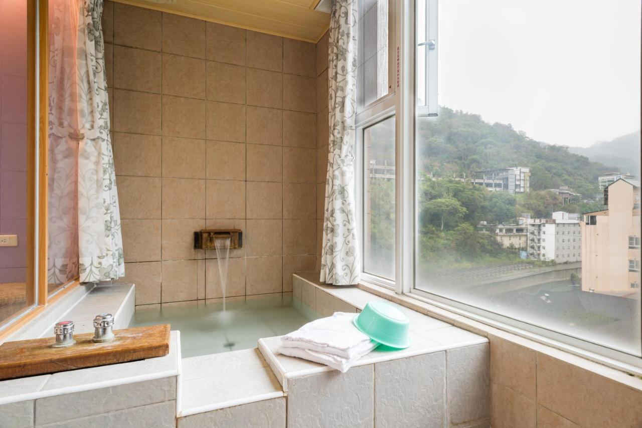 Crystal Hotel Nhân Ái Ngoại thất bức ảnh