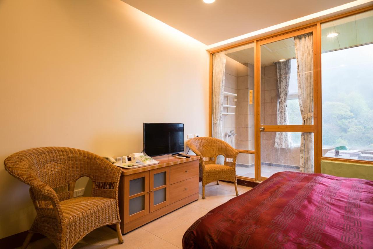 Crystal Hotel Nhân Ái Ngoại thất bức ảnh