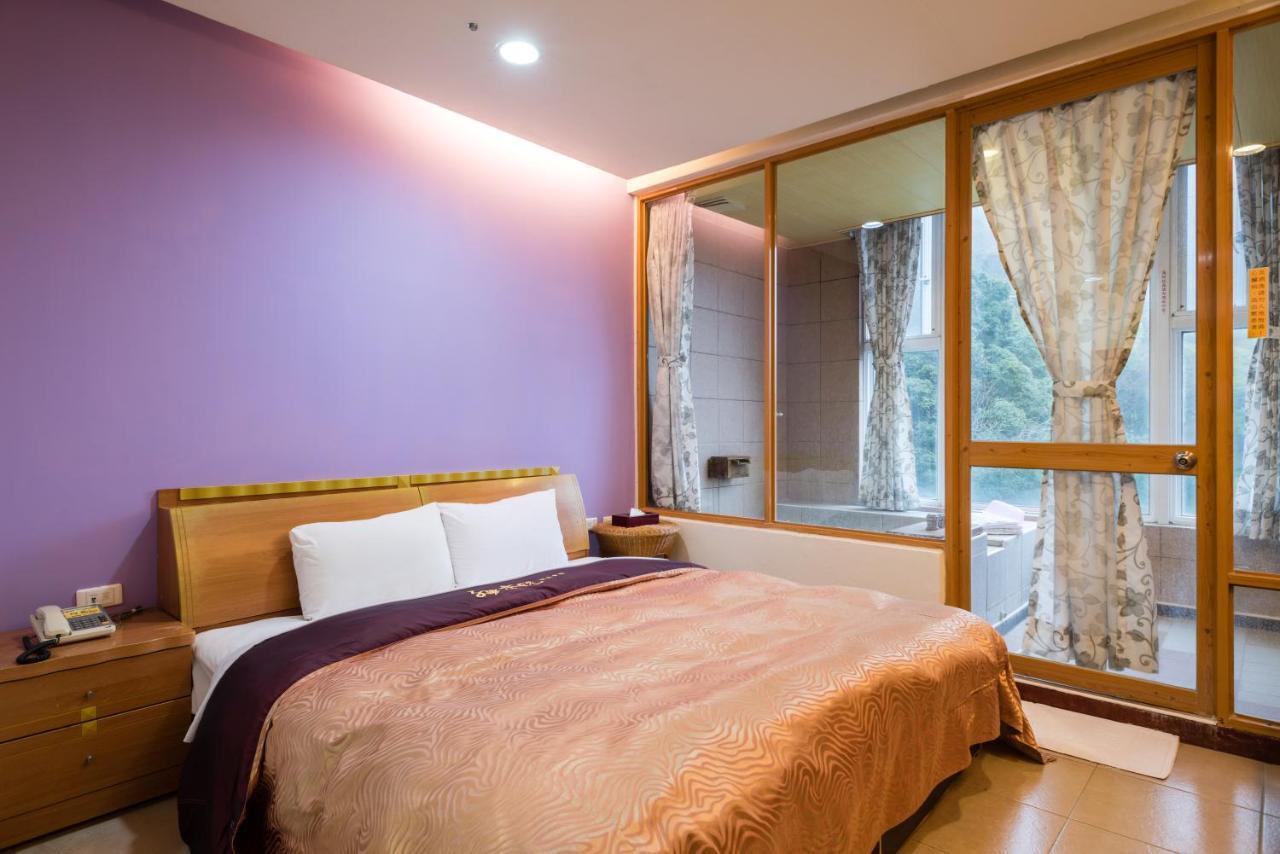 Crystal Hotel Nhân Ái Ngoại thất bức ảnh