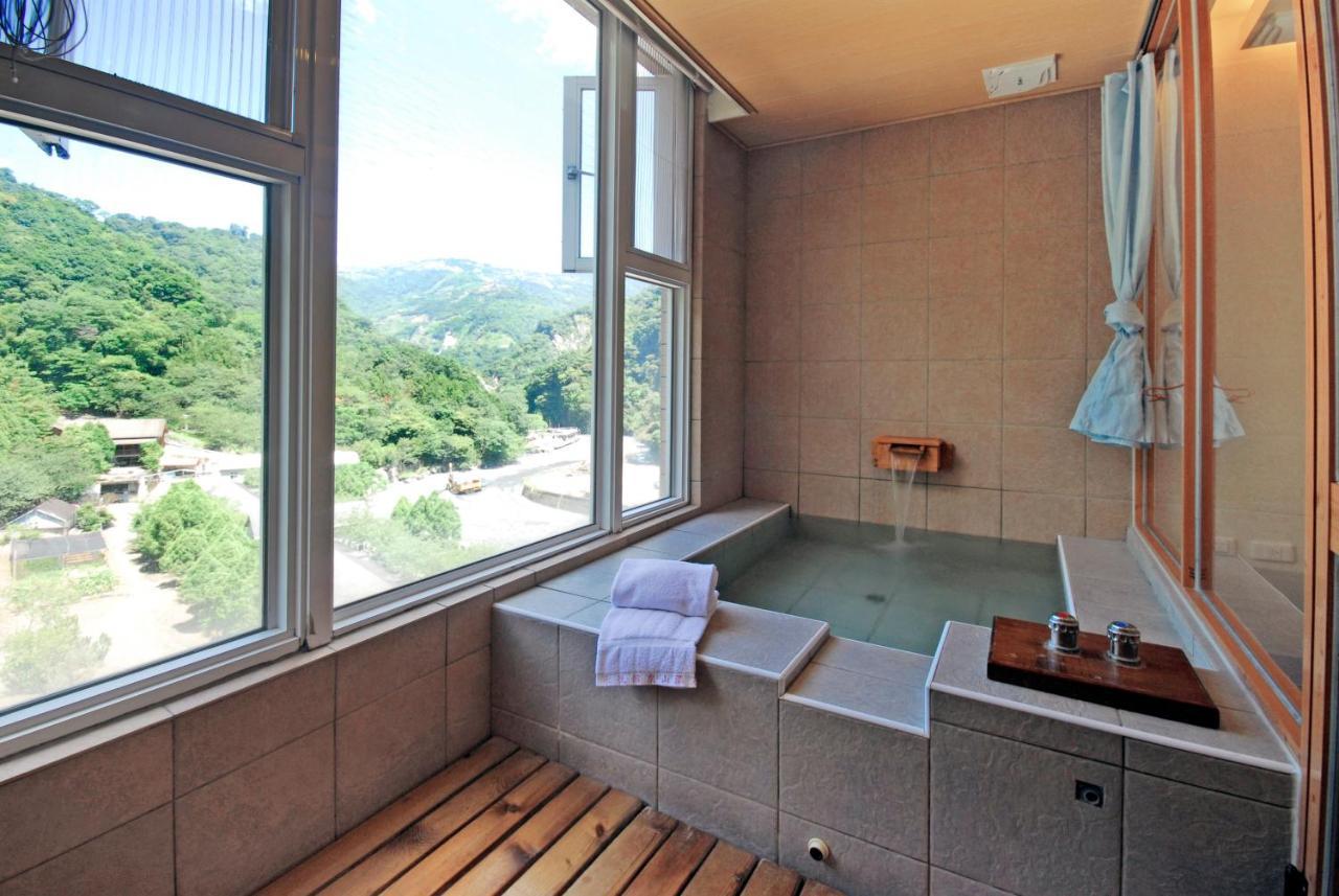 Crystal Hotel Nhân Ái Ngoại thất bức ảnh